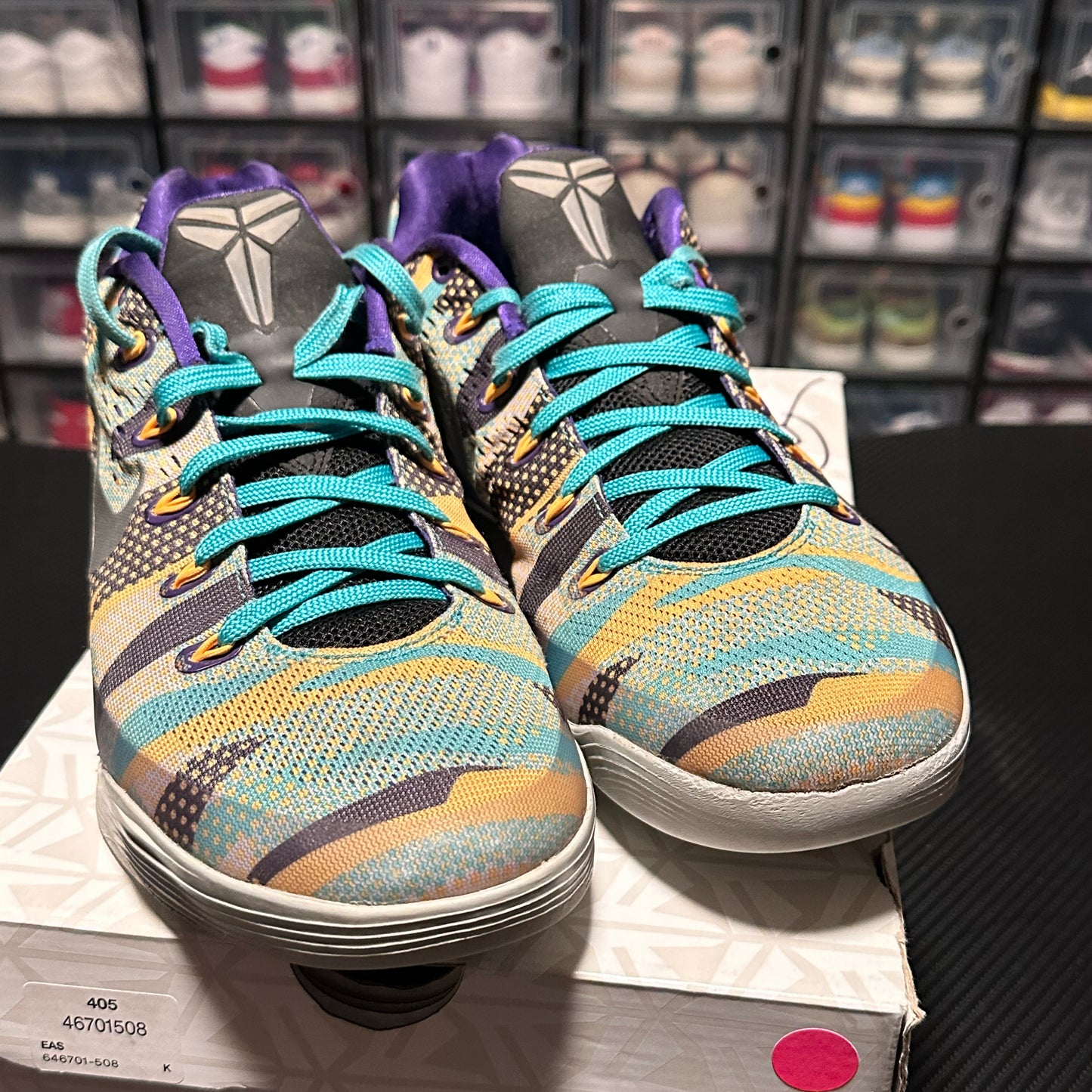 Kobe 9 EM Low Unleashed Pre-Owned