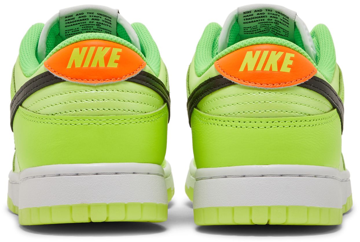 Nike Dunk Low SE Splash Volt