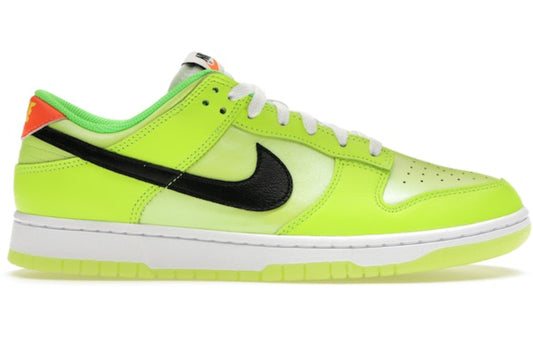 Nike Dunk Low SE Splash Volt